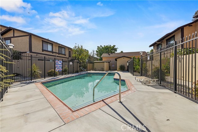 Detail Gallery Image 48 of 54 For 8601 Sunland #37,  Sun Valley,  CA 91352 - 3 Beds | 1/1 Baths