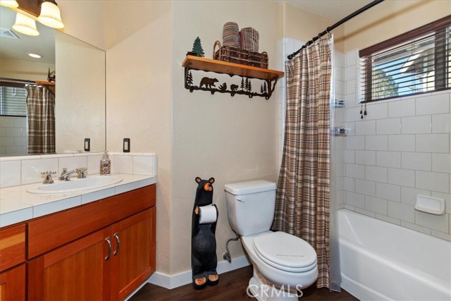 Detail Gallery Image 37 of 50 For 41922 Centre Ct, Big Bear Lake,  CA 92315 - 3 Beds | 3/1 Baths