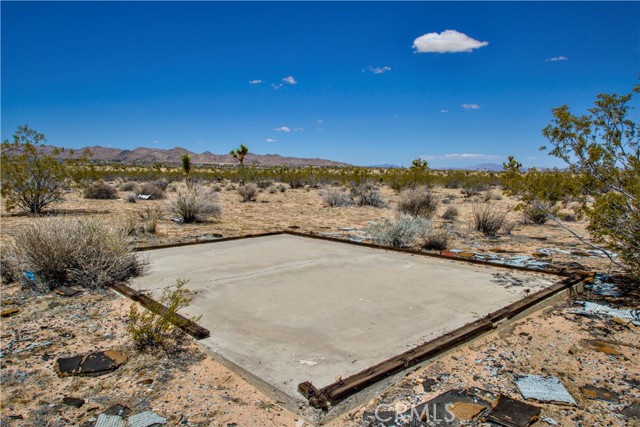 Detail Gallery Image 13 of 21 For 888 Lucky Ln, Landers,  CA 92285 - – Beds | – Baths