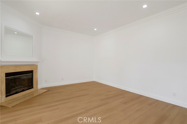 Detail Gallery Image 6 of 36 For 5799 Freebird Ln #102,  Oak Park,  CA 91377 - 2 Beds | 2/1 Baths