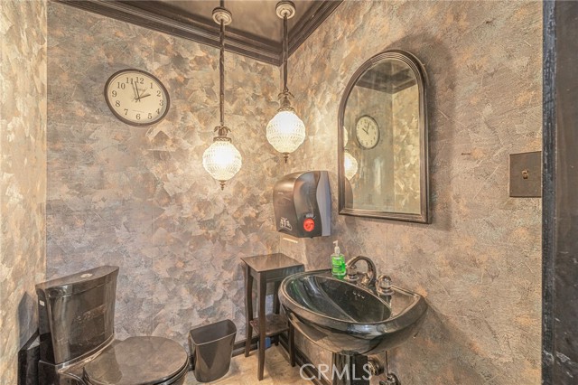 4819 Columbia Way, Lancaster CA: https://media.crmls.org/medias/b0bd3166-d10c-42e2-9261-88b8244779bb.jpg