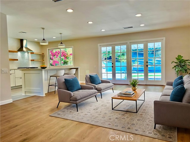 Detail Gallery Image 7 of 48 For 7063 Middlesbury Ridge Cir, West Hills,  CA 91307 - 3 Beds | 2/1 Baths