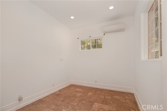 Detail Gallery Image 43 of 47 For 5218 Otis Ave, Tarzana,  CA 91356 - 7 Beds | 6 Baths