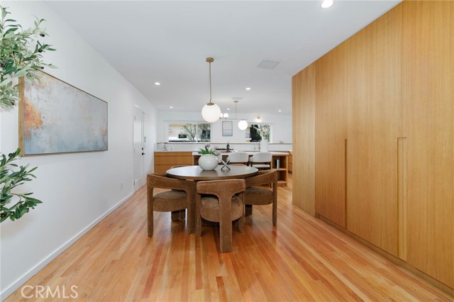 4676 Arriba Drive, Tarzana CA: https://media.crmls.org/medias/b0bfb813-76c0-478f-84ca-839f20d704d7.jpg