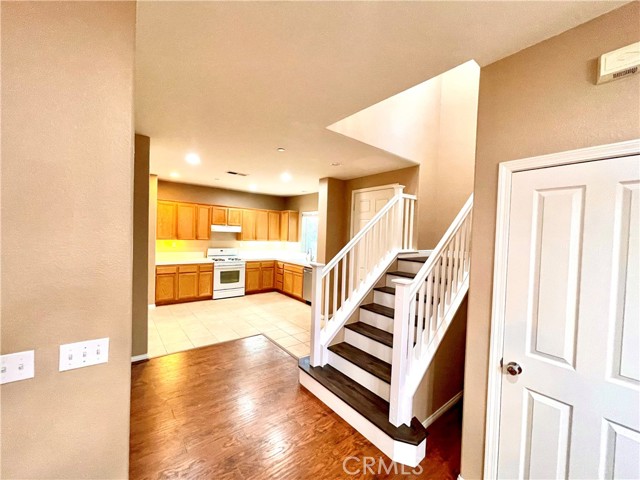 Detail Gallery Image 3 of 17 For 4473 Bigem Ct, Riverside,  CA 92501 - 3 Beds | 2/1 Baths