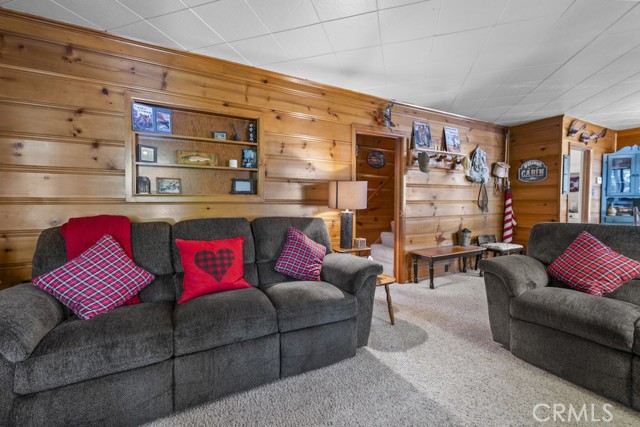 Detail Gallery Image 7 of 27 For 39161 Buckthorn, Big Bear Lake,  CA 92315 - 3 Beds | 2 Baths