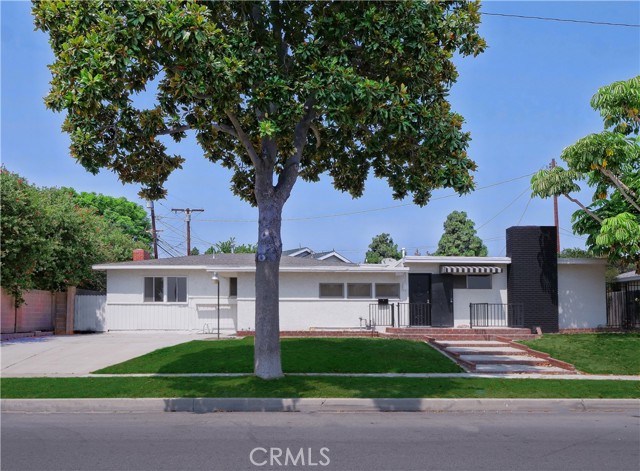 3371 N Los Coyotes Diagonal, Long Beach, CA 90808