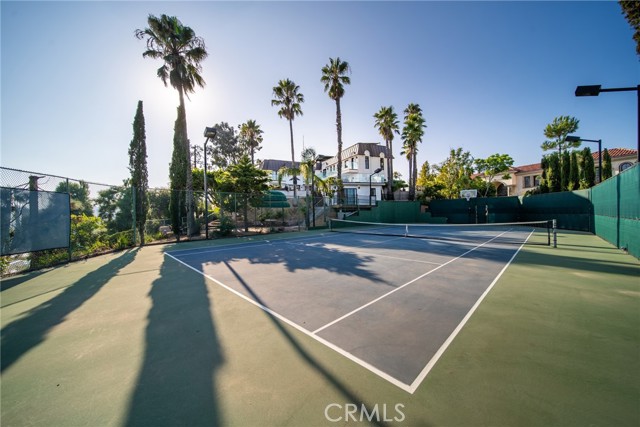 Detail Gallery Image 2 of 63 For 7930 Vulcan Dr, Los Angeles,  CA 90046 - 7 Beds | 8/1 Baths