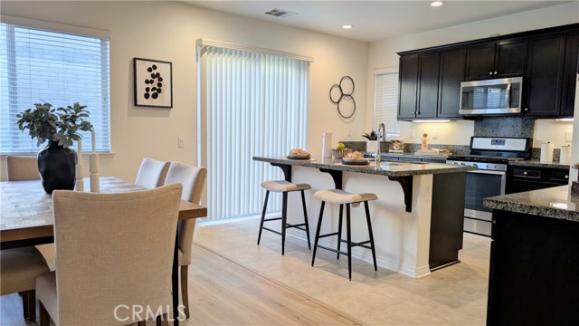 Detail Gallery Image 22 of 24 For 6341 Waterstone, Fontana,  CA 92336 - 4 Beds | 3 Baths