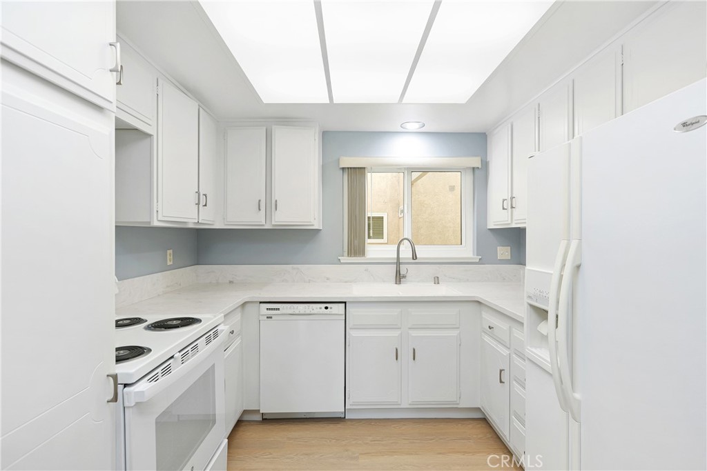 B0c2e1f7 4500 45d4 9a8a F969a42672f2