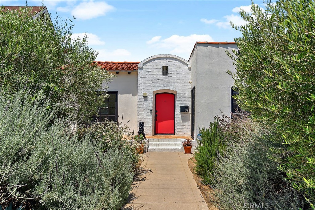 173 S Kingsley Drive