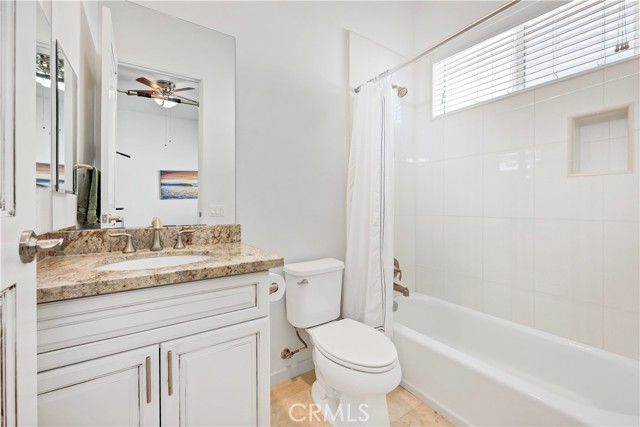 556 Via Pueblo, Riverside CA: https://media.crmls.org/medias/b0c3dfdf-21be-4afa-b6af-d21c47e90dfa.jpg