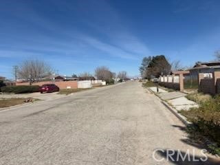 Detail Gallery Image 3 of 27 For 21024 79th, California City,  CA 93505 - 3 Beds | 1 Baths