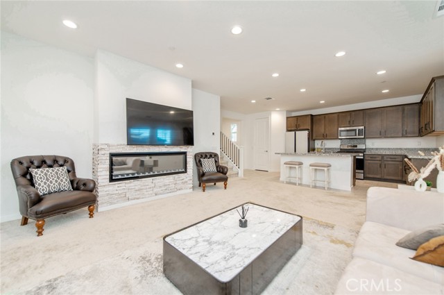 Detail Gallery Image 13 of 29 For 3873 Cranbrook Paseo, Ontario,  CA 91761 - 4 Beds | 3 Baths