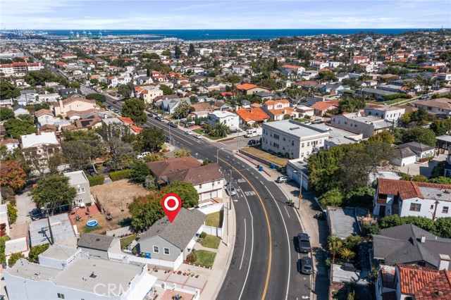 1414 W 13th Street, San Pedro CA: https://media.crmls.org/medias/b0c4836f-0ff0-44ac-83e8-4be129ed7310.jpg