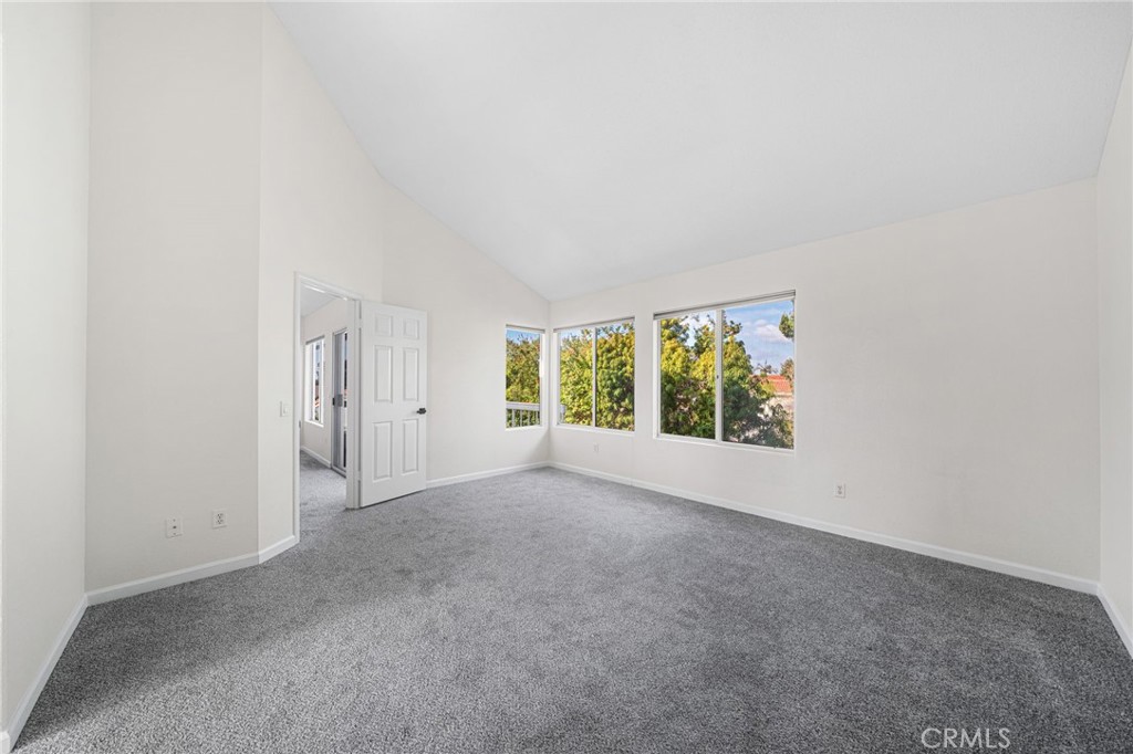 MLS #OC25270461 image #25