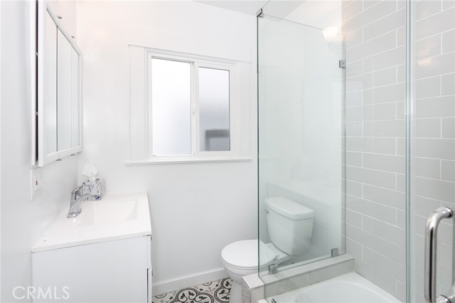 Detail Gallery Image 4 of 11 For 1027 N Martel Ave, West Hollywood,  CA 90046 - 3 Beds | 2 Baths