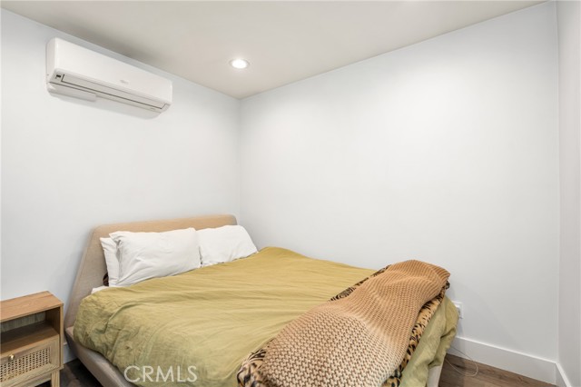 661 Grand Avenue, Long Beach CA: https://media.crmls.org/medias/b0c650dc-7398-48e4-826c-c53093fe1b10.jpg