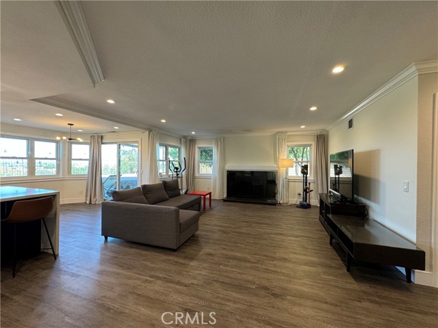 13745 Moonshadow Place, Chino Hills CA: https://media.crmls.org/medias/b0c7f034-a707-4d3b-8c74-a2bc9d283f52.jpg
