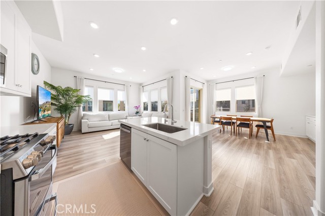 Detail Gallery Image 9 of 69 For 1698 Hollyleaf Ter, Montebello,  CA 90640 - 3 Beds | 2/1 Baths