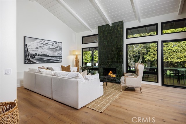 Detail Gallery Image 3 of 31 For 3620 Catamaran, Corona Del Mar,  CA 92625 - 4 Beds | 2/1 Baths