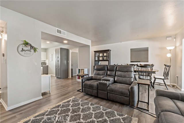 Detail Gallery Image 10 of 38 For 28466 Pebble Beach Dr, Menifee,  CA 92586 - 2 Beds | 2 Baths