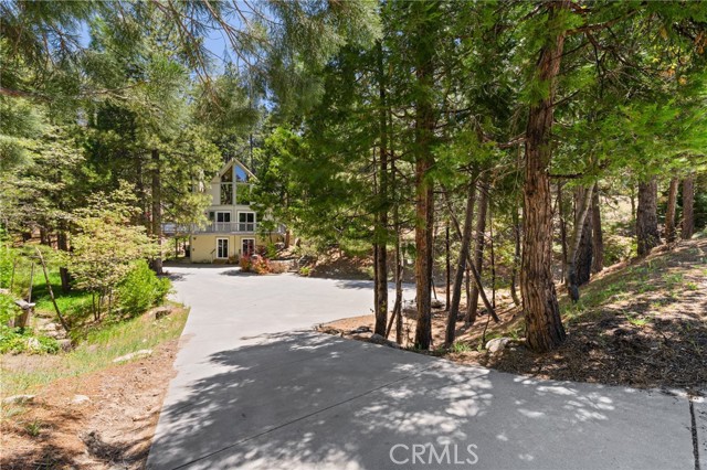 Detail Gallery Image 27 of 29 For 635 Grass Valley Dr, Lake Arrowhead,  CA 92352 - 3 Beds | 2 Baths