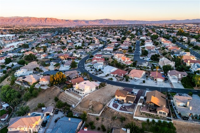 Detail Gallery Image 5 of 5 For 13727 Chinquapin, Victorville,  CA 92395 - – Beds | – Baths