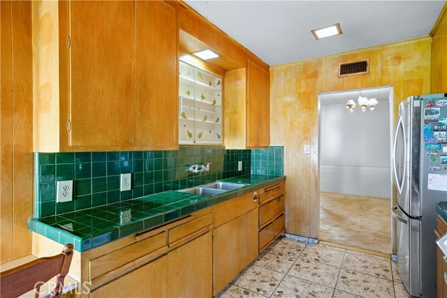 Detail Gallery Image 9 of 46 For 9606 S 4th Ave, Inglewood,  CA 90305 - 4 Beds | 3 Baths