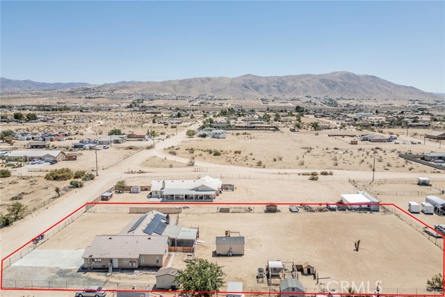 11130 Tenaya Road, Apple Valley CA: https://media.crmls.org/medias/b0c9c90b-048f-49f5-adcc-f12b56cc545e.jpg