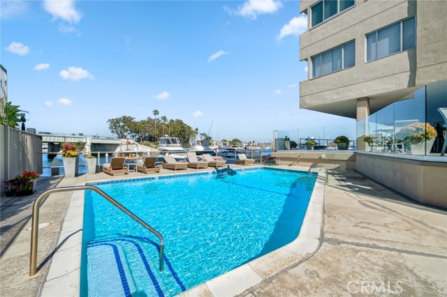 Detail Gallery Image 31 of 40 For 611 Lido Park Dr 5a,  Newport Beach,  CA 92663 - 2 Beds | 2 Baths