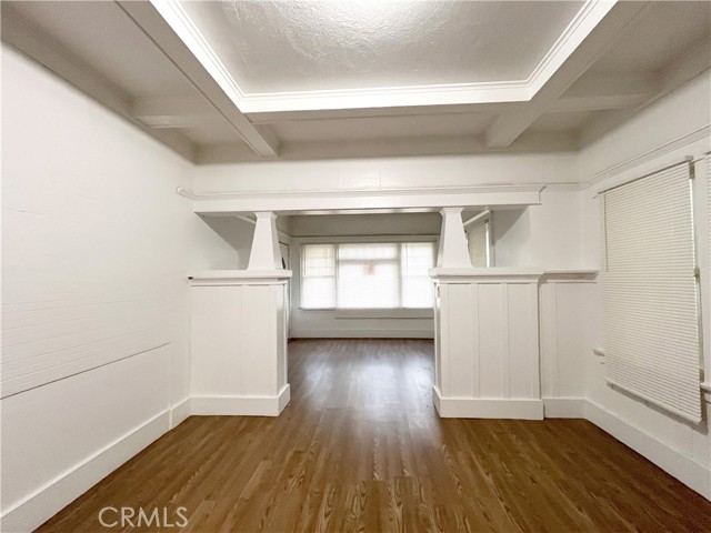 458 W Vernon Avenue, Los Angeles CA: https://media.crmls.org/medias/b0ca84e5-71c1-41fa-b98e-260b0f95f0c5.jpg