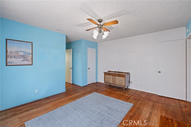 6345 Bigelow Street, Lakewood CA: https://media.crmls.org/medias/b0cbf769-85d3-41ae-88a2-ca1333c217a8.jpg