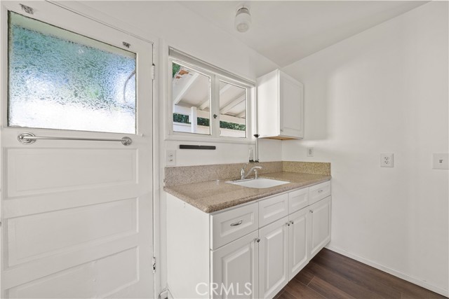 743 Harvard Avenue, Claremont CA: https://media.crmls.org/medias/b0cd0803-1b80-413f-a7ca-85101c8342b8.jpg