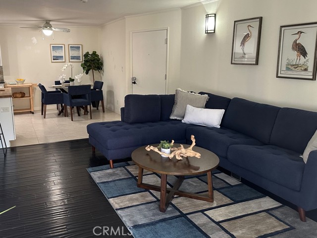 Detail Gallery Image 11 of 34 For 1108 Camino Real #409,  Redondo Beach,  CA 90277 - 2 Beds | 2 Baths