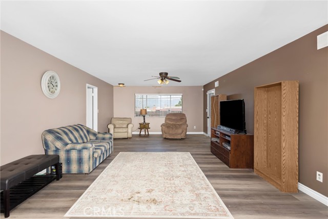 Detail Gallery Image 10 of 30 For 22654 Eton Dr, Grand Terrace,  CA 92313 - 4 Beds | 3 Baths