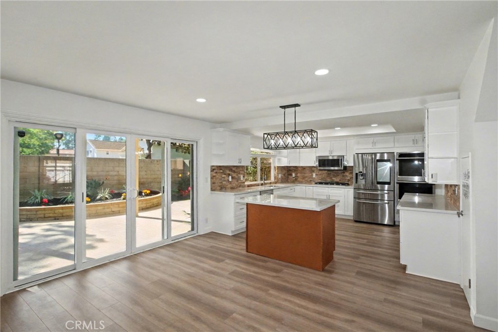 MLS #OC25258618 image #8