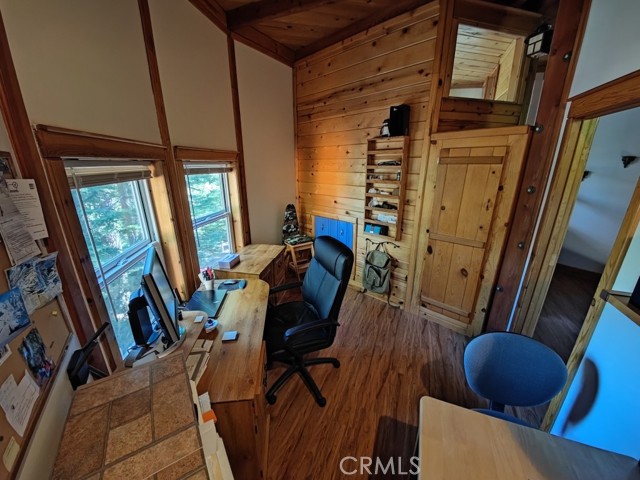 13892 Davos Drive, Truckee CA: https://media.crmls.org/medias/b0ce70e3-7a2e-4a1a-9f15-3803df3d5f70.jpg
