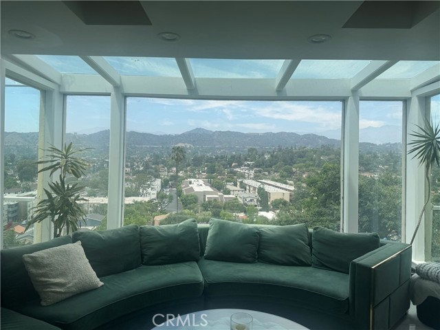 1537 Wildwood Drive, Eagle Rock CA: https://media.crmls.org/medias/b0cecd2a-6230-4792-b376-3a5b0283940a.jpg
