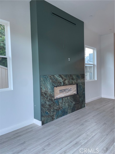 22520 Clarendon photo 33