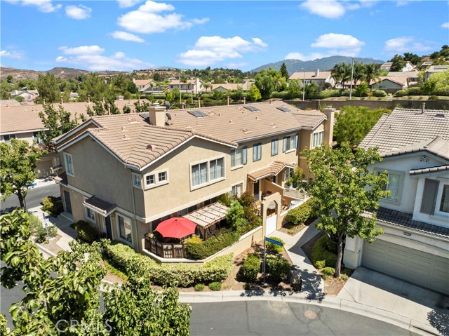 Detail Gallery Image 24 of 33 For 25403 Silver Crest Ct, Saugus,  CA 91350 - 3 Beds | 2/1 Baths