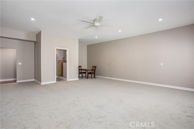 31607 Florida Street, Redlands CA: https://media.crmls.org/medias/b0cf4117-ebbb-450c-8c23-bb2331ba240a.jpg