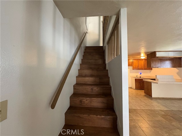 Detail Gallery Image 5 of 17 For 1123 Unit B E La Deney Ct, Ontario,  CA 91764 - 2 Beds | 1/1 Baths