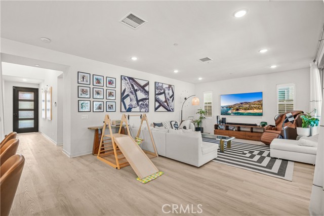 5 Bed Home for Sale in Ontario, California