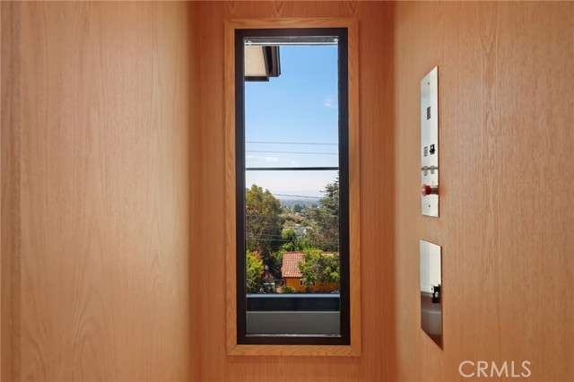 19031 Fowler Avenue, North Tustin CA: https://media.crmls.org/medias/b0d1c8f9-a07f-43ea-b8c9-8a90e61a0f02.jpg