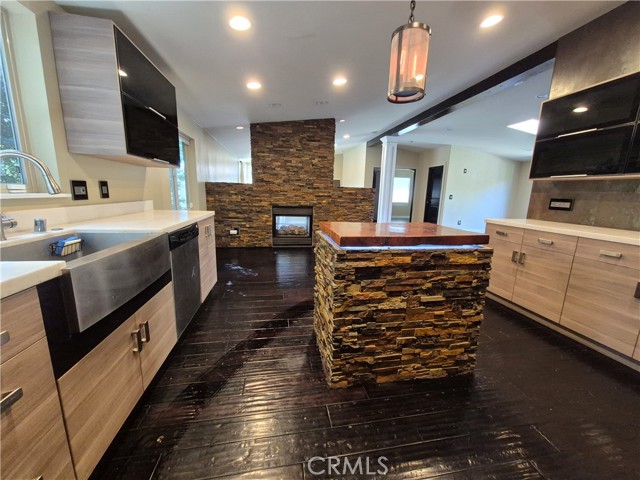 Detail Gallery Image 10 of 47 For 15455 Glenoaks #67,  Sylmar,  CA 91342 - 2 Beds | 1/1 Baths