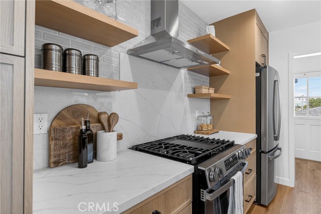 Detail Gallery Image 14 of 55 For 6133 W 83rd, Los Angeles,  CA 90045 - 3 Beds | 2 Baths