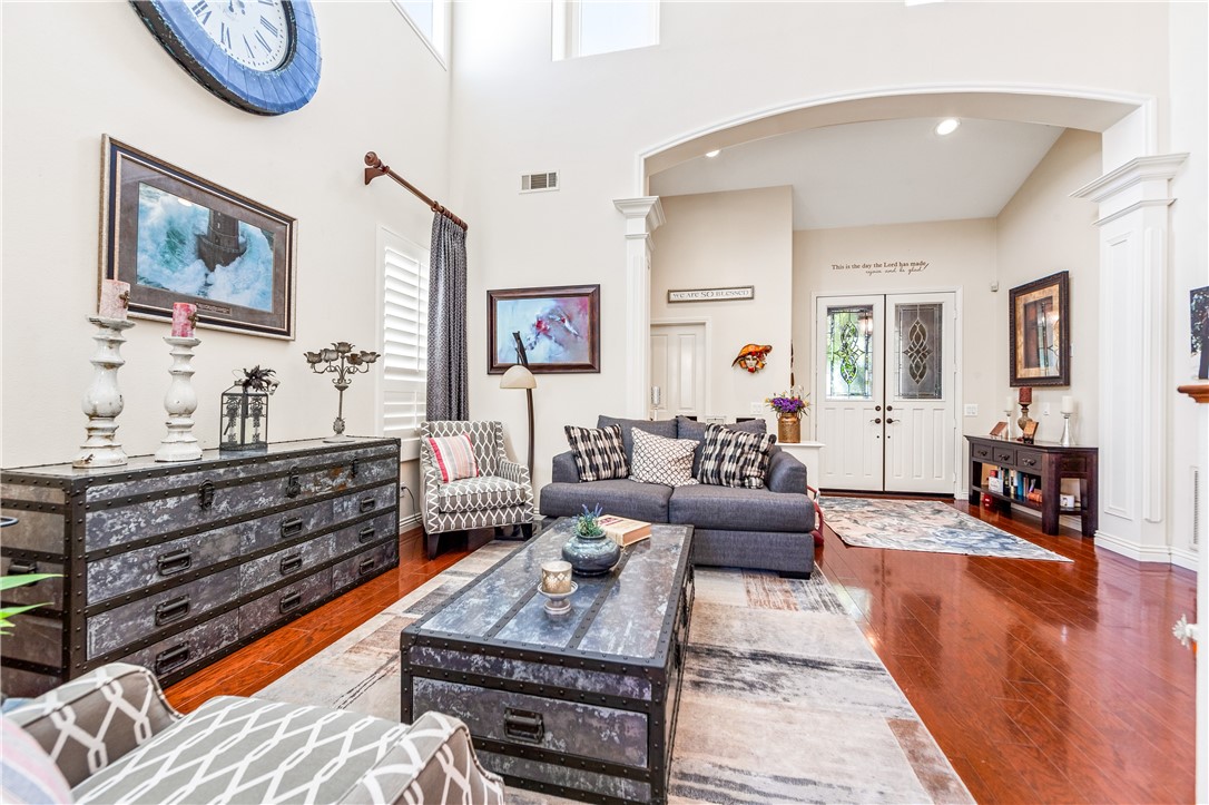 Entry and formal living room