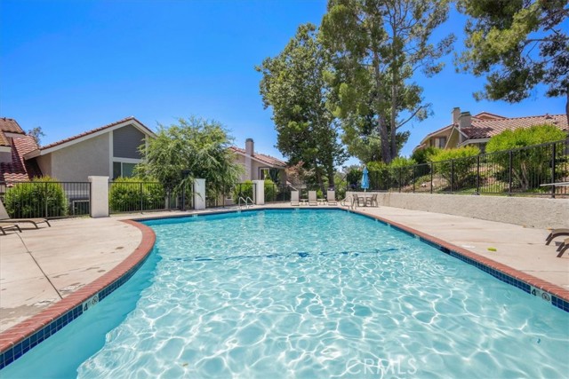 Detail Gallery Image 39 of 43 For 6613 Poppyview Dr, Oak Park,  CA 91377 - 3 Beds | 2/1 Baths