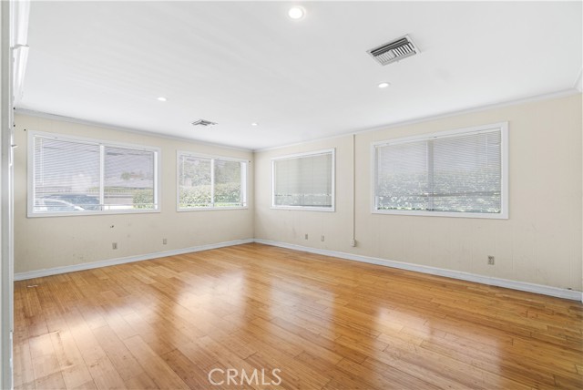 1731 E Wardlow Road, Long Beach CA: https://media.crmls.org/medias/b0d4b33b-5be6-410c-baff-bb23b672e5fc.jpg